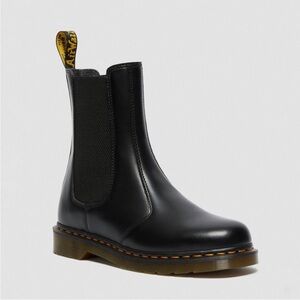 NWOB 2976 HI SMOOTH LEATHER CHELSEA BOOTS in Black Size 8